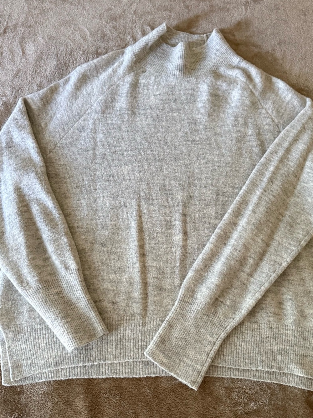 H&M Women’s Light Gray Turtleneck Sweater